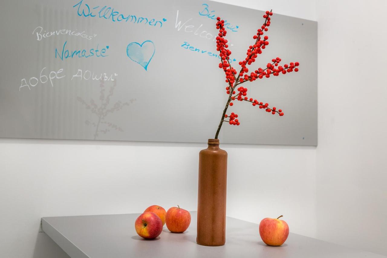 Newton-Appartement Mit 3 Schlafzimmern ベルリン エクステリア 写真