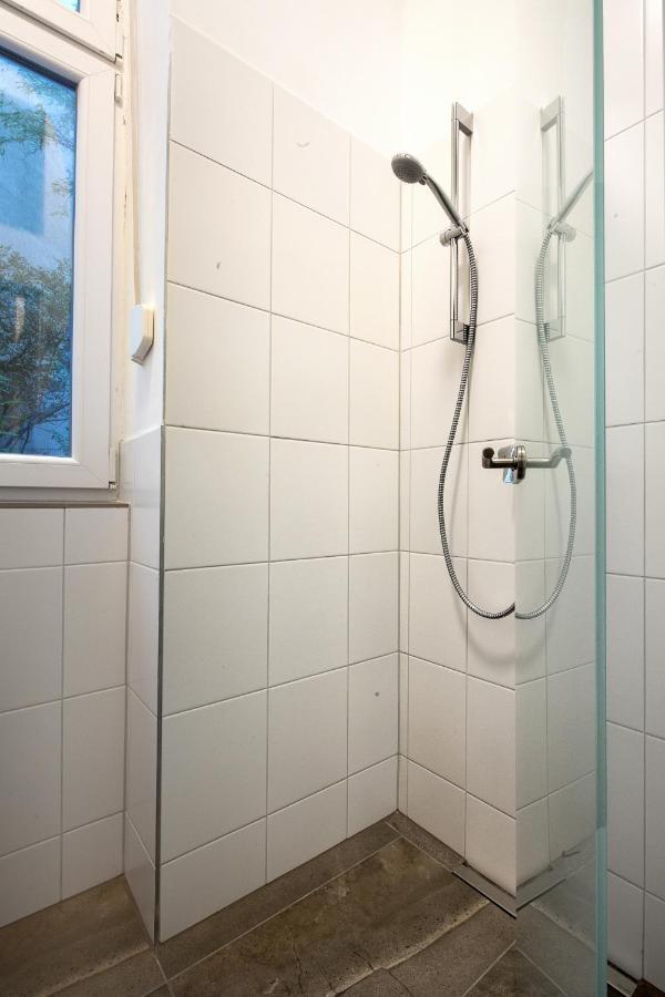 Newton-Appartement Mit 3 Schlafzimmern ベルリン エクステリア 写真