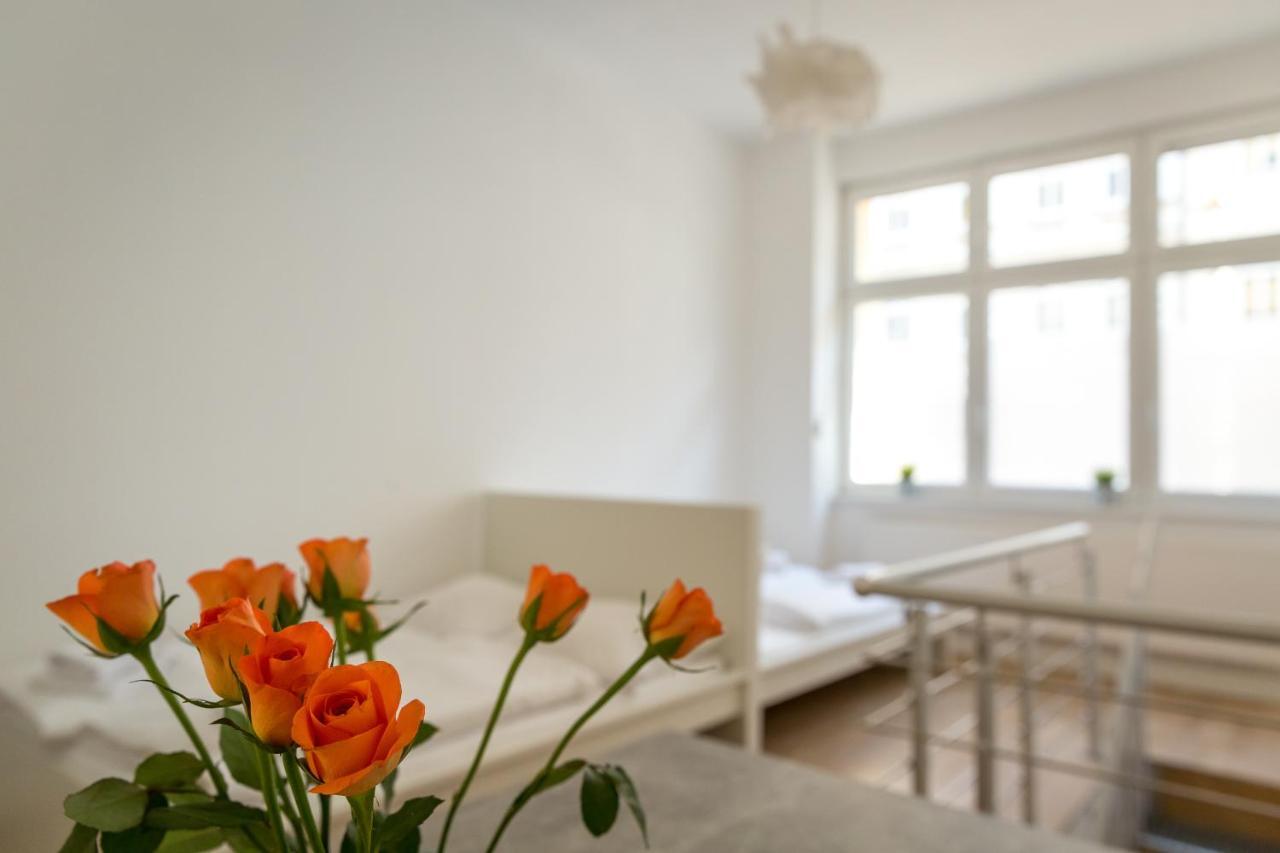 Newton-Appartement Mit 3 Schlafzimmern ベルリン エクステリア 写真